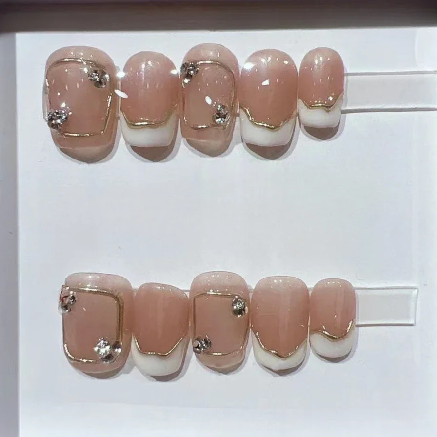 Nail Art Simple - 10 adet Kısa Kare Fransız El