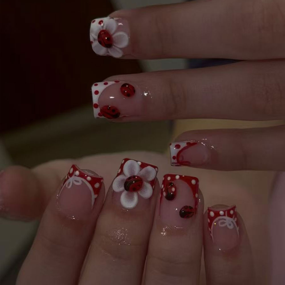 Set Başına 24 Adet. Dikdörtgen - Nail Art Quotes incelemesi ve fiyatı